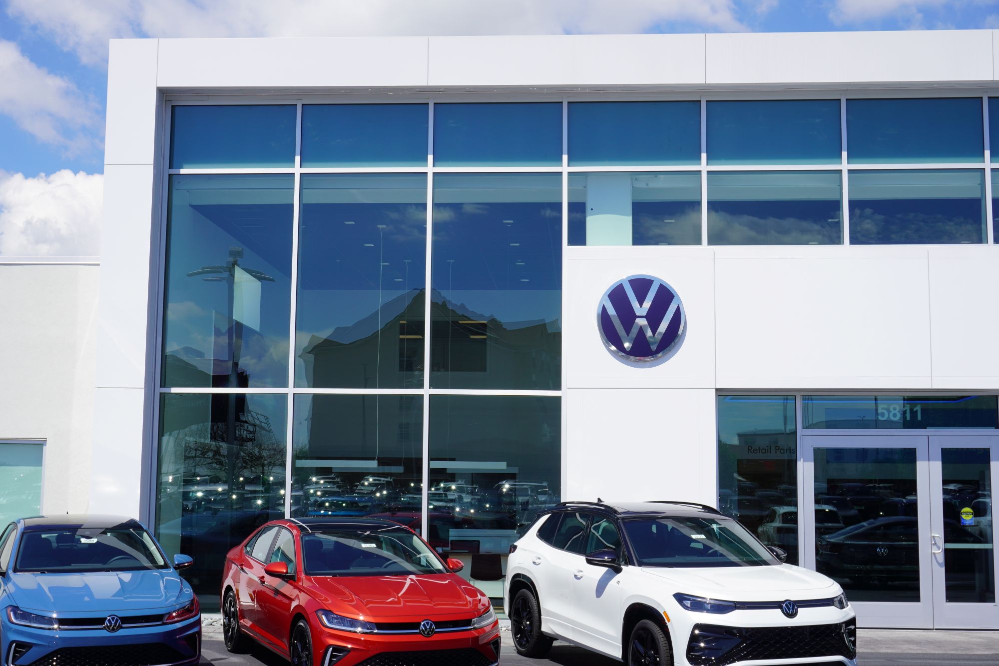 1Hero-VW2.jpg?Revision=sNn&Timestamp=HWL9Q8